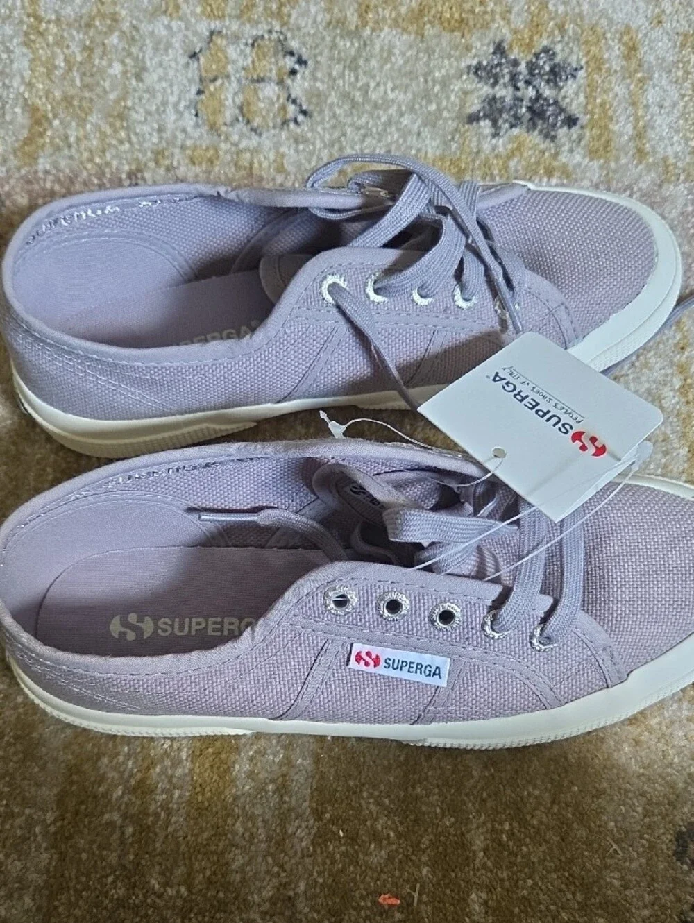 Superga casual low